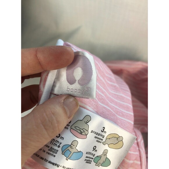 Boppy Nursing Pillow Cover Pink Hearts & Stripes - Pristine Condition - Picture 3 of 7